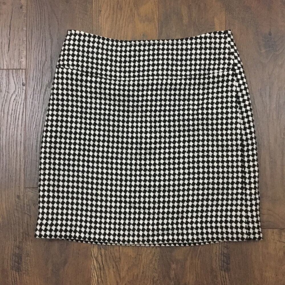 Talbot’s Checkered Plaid Wool Blend Black/White Skirt